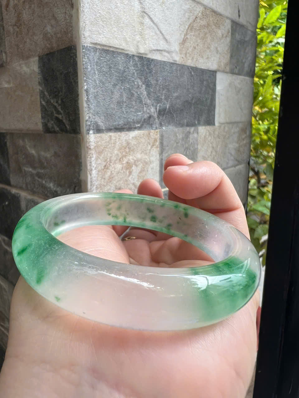 Vòng Tay Nữ Bản Hẹ Đá Mã Não DuLong Trắng Xanh Rong Biển Trong Bóng Đẹp Ni 53mm Cao 13mm Dầy 8mm Nữ 50kg - 55kg đeo Món quà tặng Nữ đeo tay xinh rẻ đẹp ý nghĩa ạ