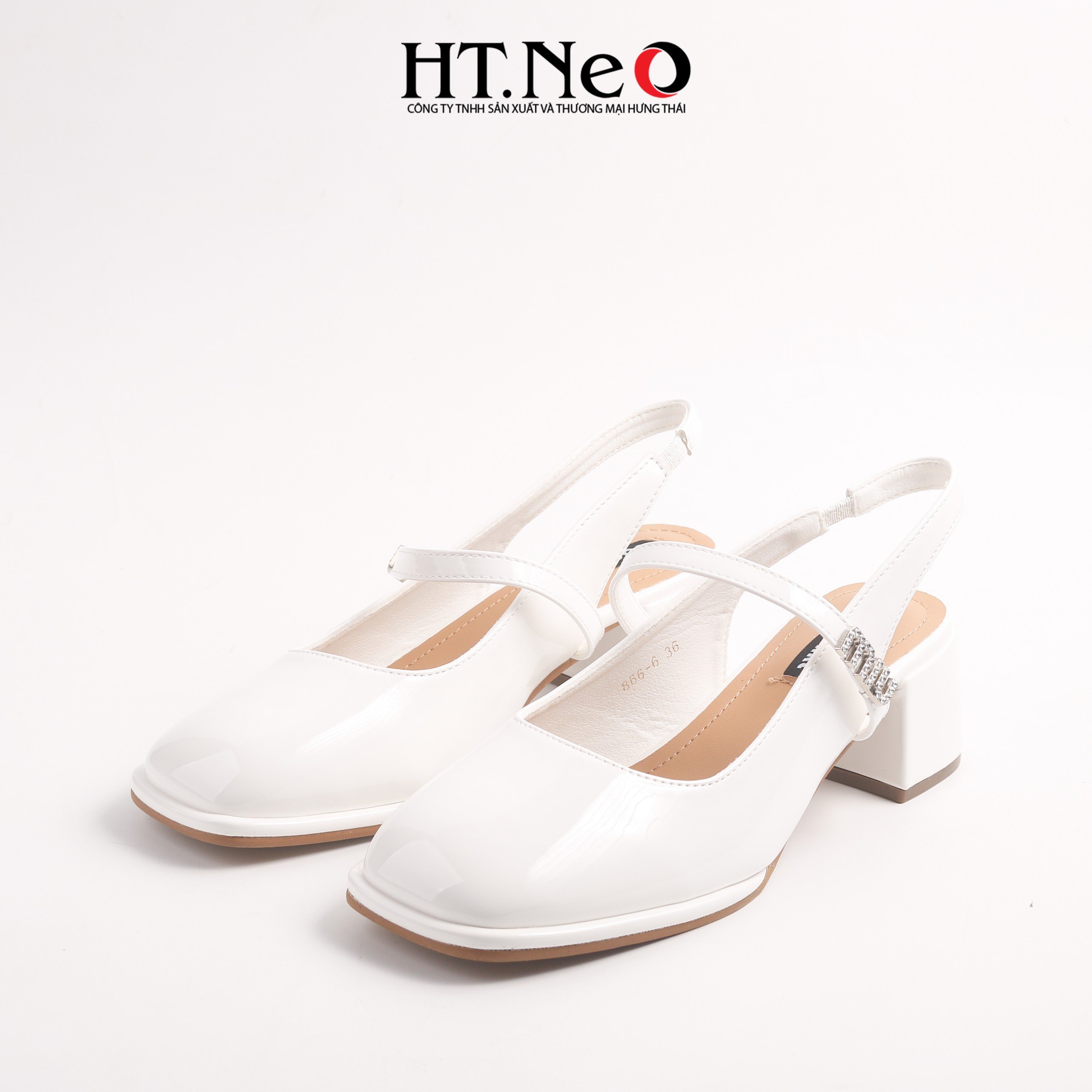 Hình ảnh Sandal nữ gót trụ 5,5cm, mũi vuông, chất da bóng, sandal nữ quai đá MIU có quai hậu, thiết kế đơn giản, lót trong êm ái, cực dễ đi, vừa thoải mái, êm chân lại chắc chắn SDN230