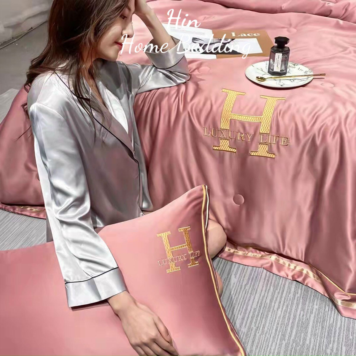 Bộ Chăn Ga Gối Đệm 5 Món Chăn Phao Lụa Thái Hin Home Bedding Drap Giường Lụa Mẫu Hồng