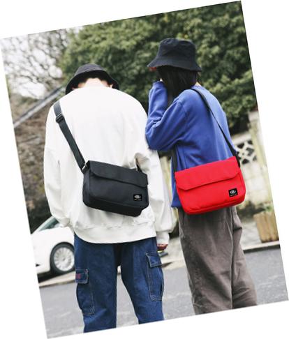 Túi đeo chéo nam nữ unisex du lịch thời trang Hàn quốc BEE GEE cao cấp đẹp giá rẻ - DEN