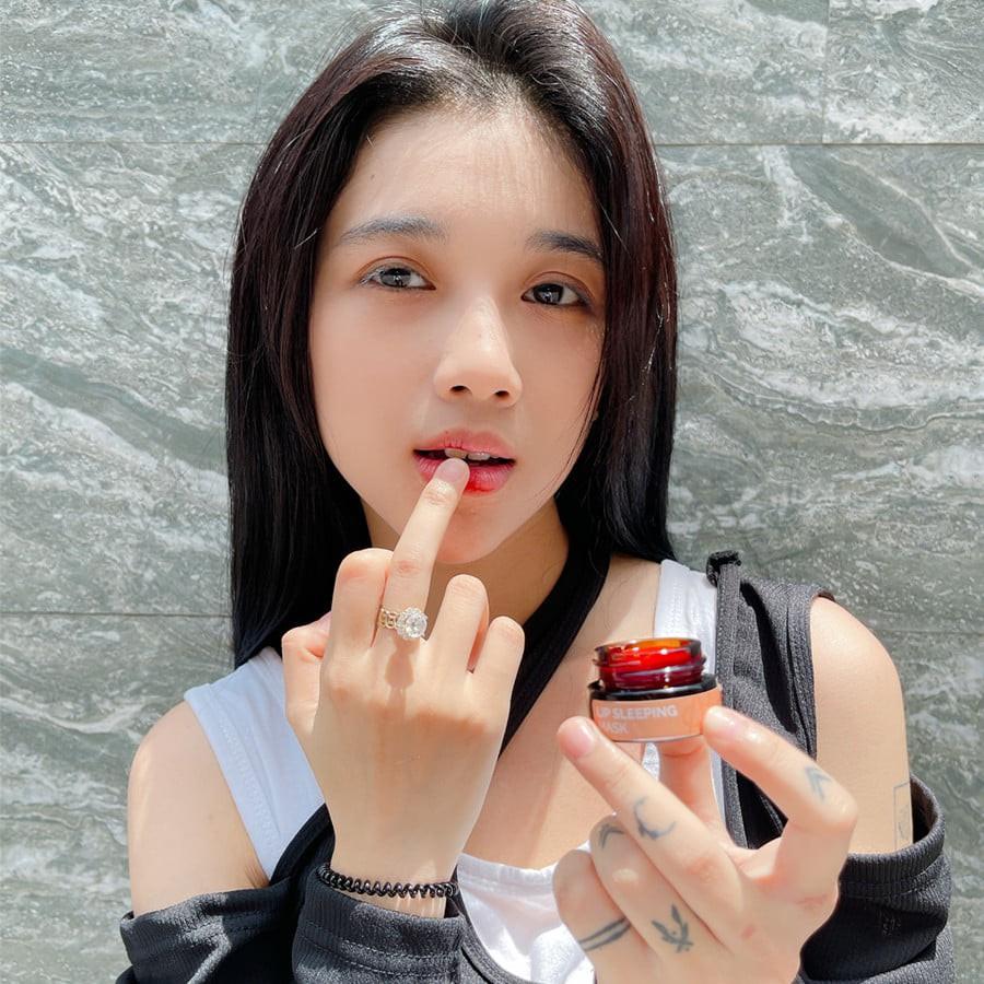 Mặt Nạ Ủ Dưỡng Môi Giúp Làm Hồng Môi Dưỡng Ẩm Cho Môi NACOBEATY Lip Sleeping Mask 5gram