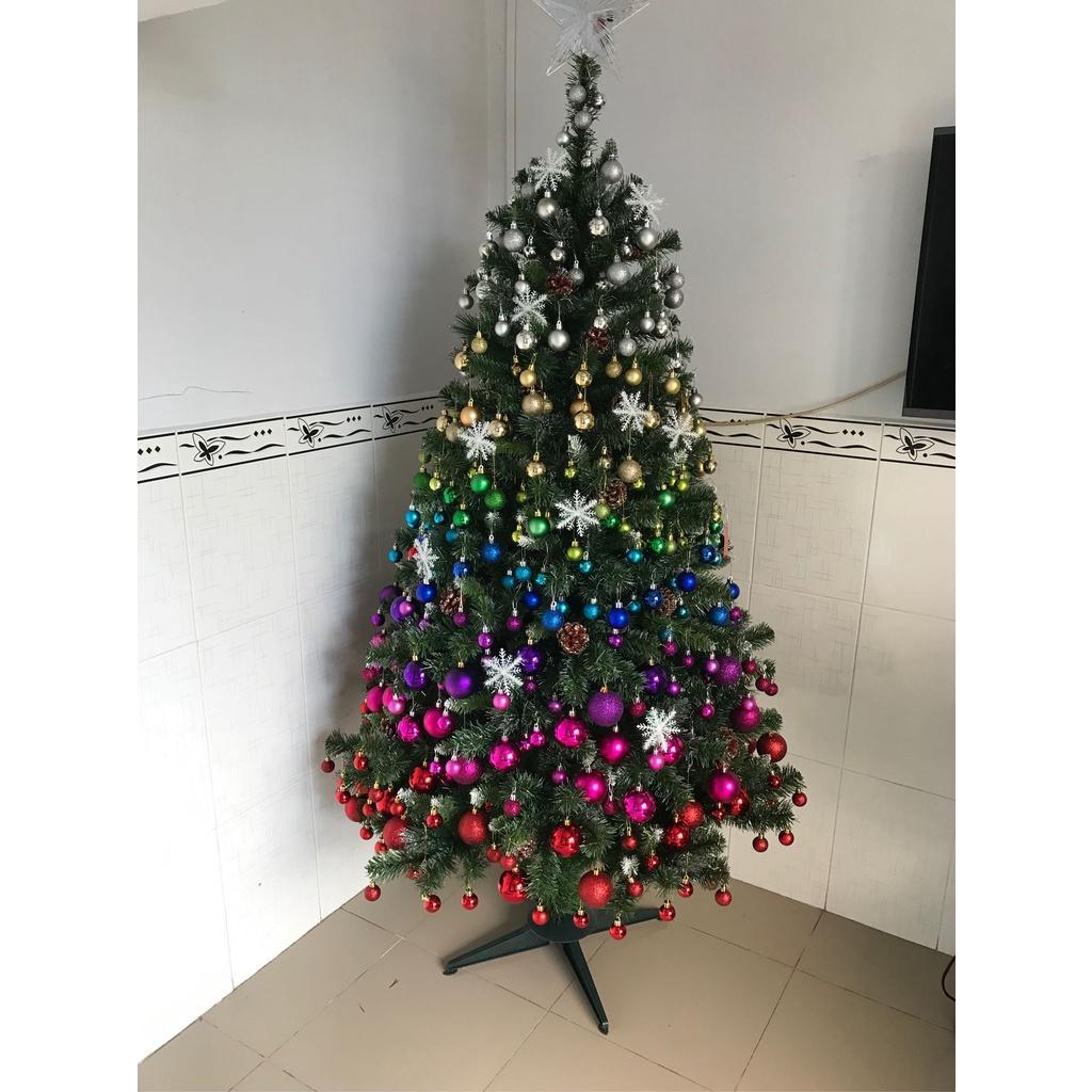 Cây thông noel 3 loại lá gắn trái thông cao 1m2 - Cây loại 3 lá dày đẹp sang trọng