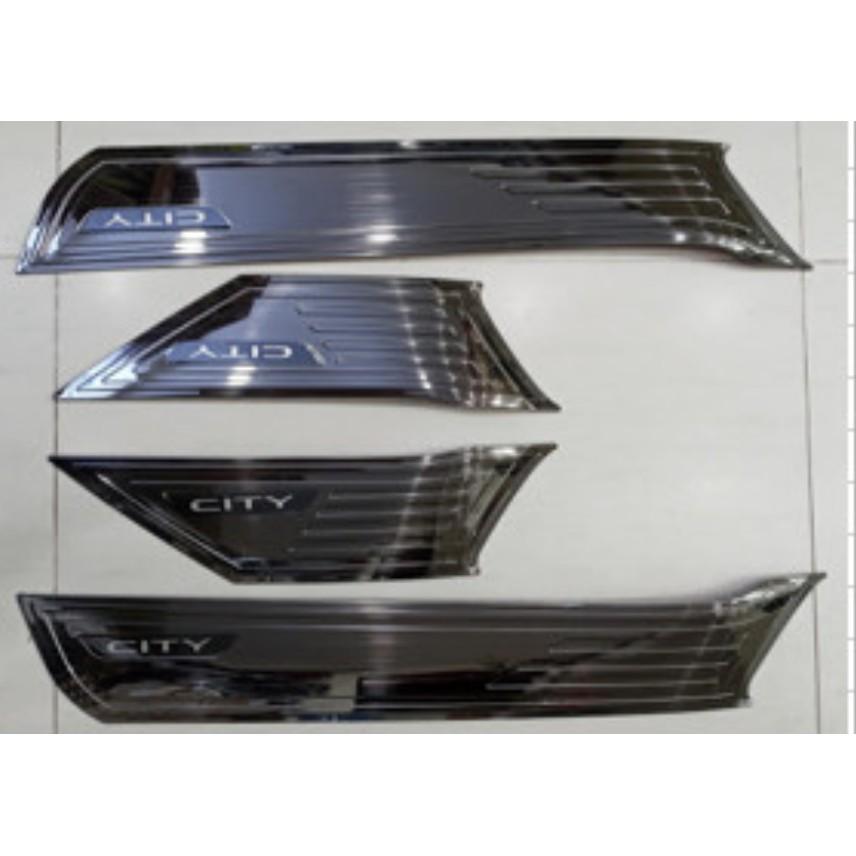 Ốp Tapli Cánh Cửa Vân Titan Honda City 2021-2022 Cao Cấp