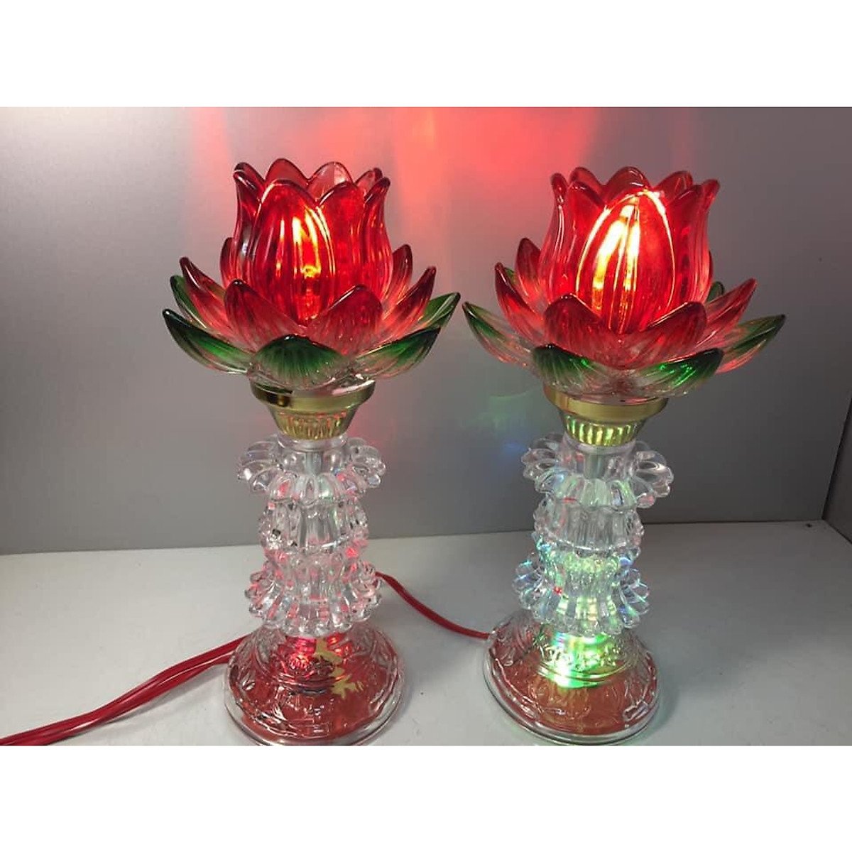 Đèn thờ thủy tinh bóng và thân đèn có đèn led , tiết kiệm điện, cao 28 cm mẫu hoa màu đỏ BH12164