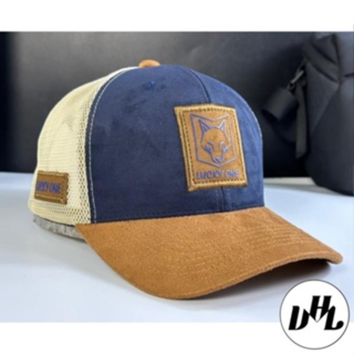 Nón (caps) lưỡi trai lưới cty êm đầu thời trang - mũ kết Kaki nhung da lộn in lucky - one sói full tem
