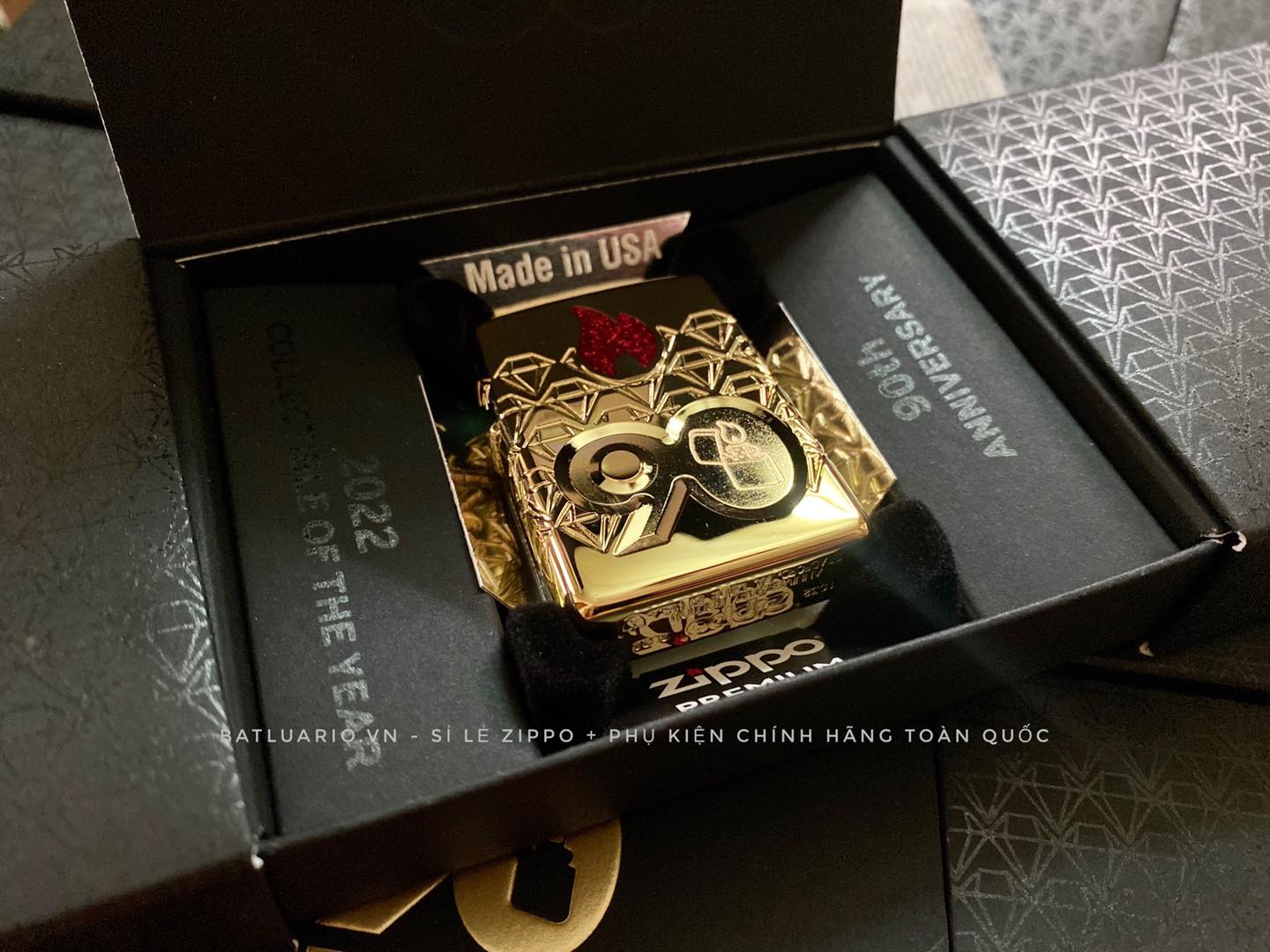 Bật Lửa Zippo 49866 – Zippo 90th Anniversary Limited Edition – Zippo 2022 Collectible Of The Year Asia – Gold Plated – Zippo Coty 2022 Asia