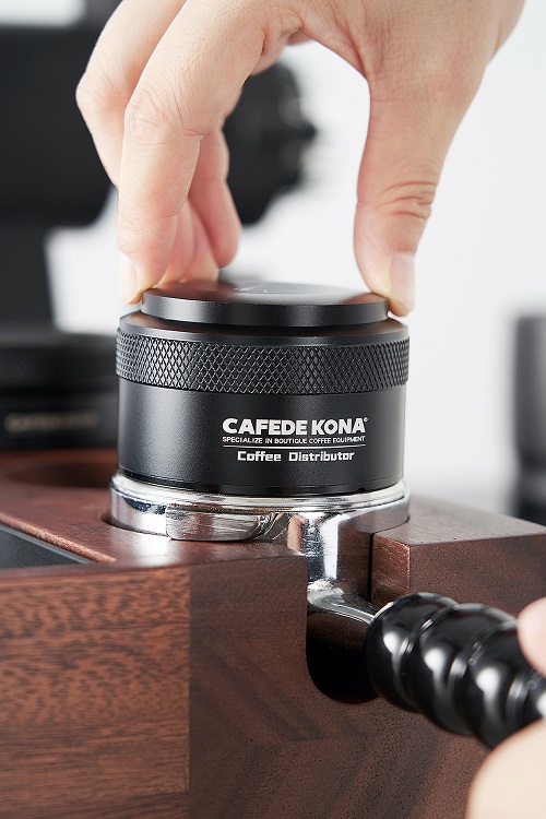 Tamper dụng cụ nén cà phê cân bằng thông minh Cafede Kona
