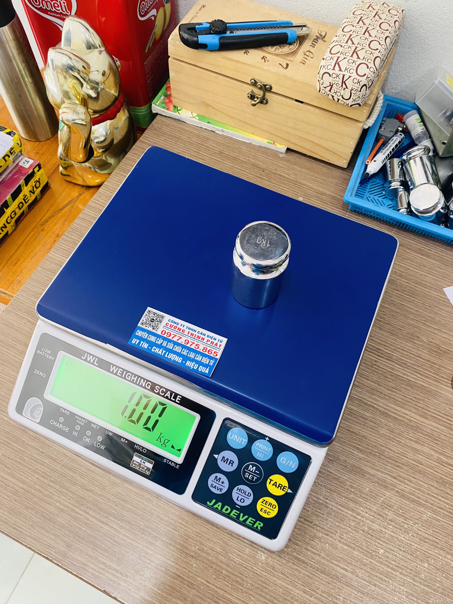 Cân Điện Tử Jadever JWL 15kg Model JWL 15KG/0.5g