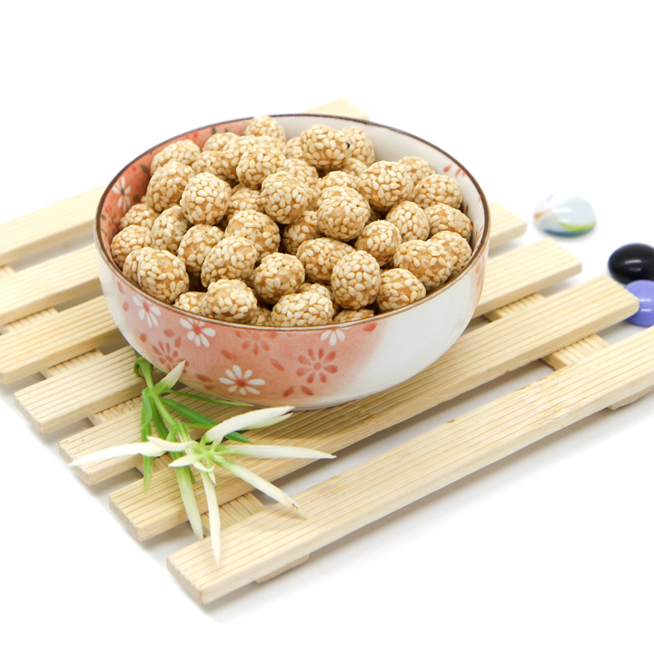 Đậu Phộng Mè Tân Tân (240g)