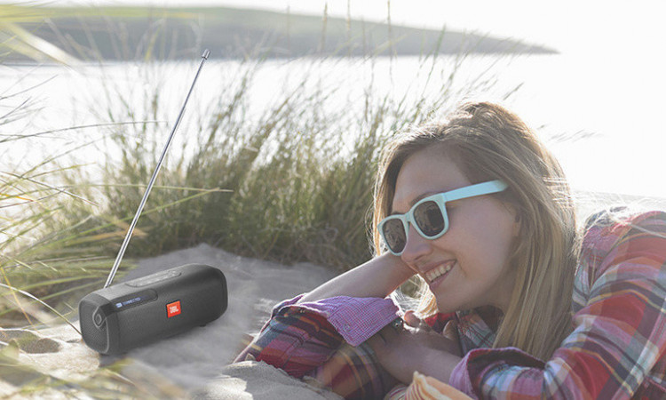 JBL-tuner-FM-1