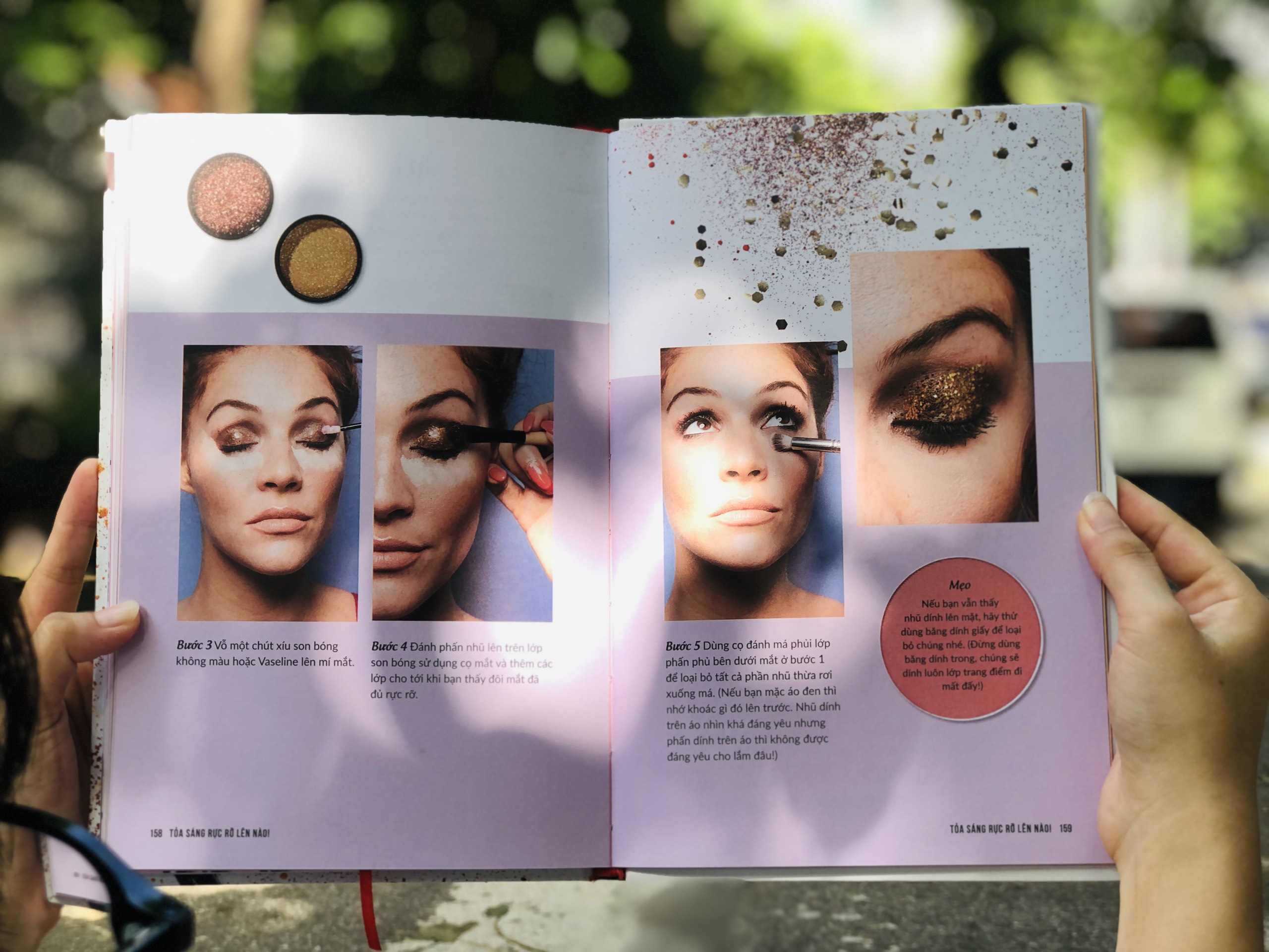 Sách - The makeup manual - Sách Trang điểm tự nhiên, Sách Make up, học cách trang điểm từ a-z - Á Châu Books