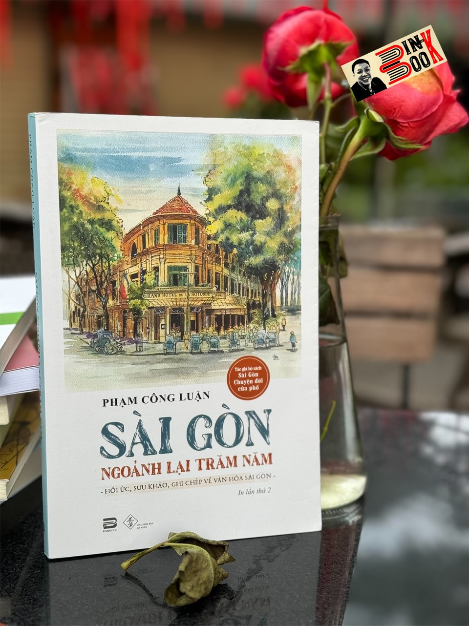 SÀI GÒN NGOẢNH LẠI TRĂM NĂM- Phạm Công Luận - Phanbook - NXB Đà Nẵng