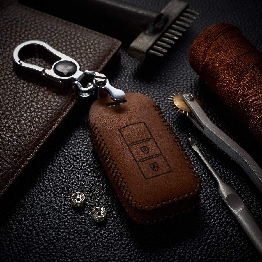 Bao Da Chìa Khóa dành cho Ô Tô Mitsubishi Attrage 2 Nút Da Bò Sáp Dạng Hộp