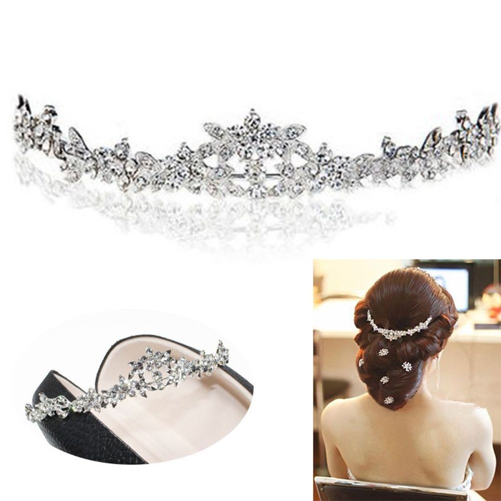 Vương Miện Mỹ Ký Thời Trang Phong Cách 95 Số 2, Trang Trí Họa Tiết Cánh Hoa Mềm Mại, Màu Trắng Tinh Khôi, Đính Đá Trang Sức Nghệ Thuật, Chất Liệu Khung hợp kim Không Gỉ, Phủ Nhũ Bạc Sang Trọng, Dùng Ghim Cài Giữ Chắc Chắn Trên Tóc Khi Sử Dụng, Dễ Phối Tra