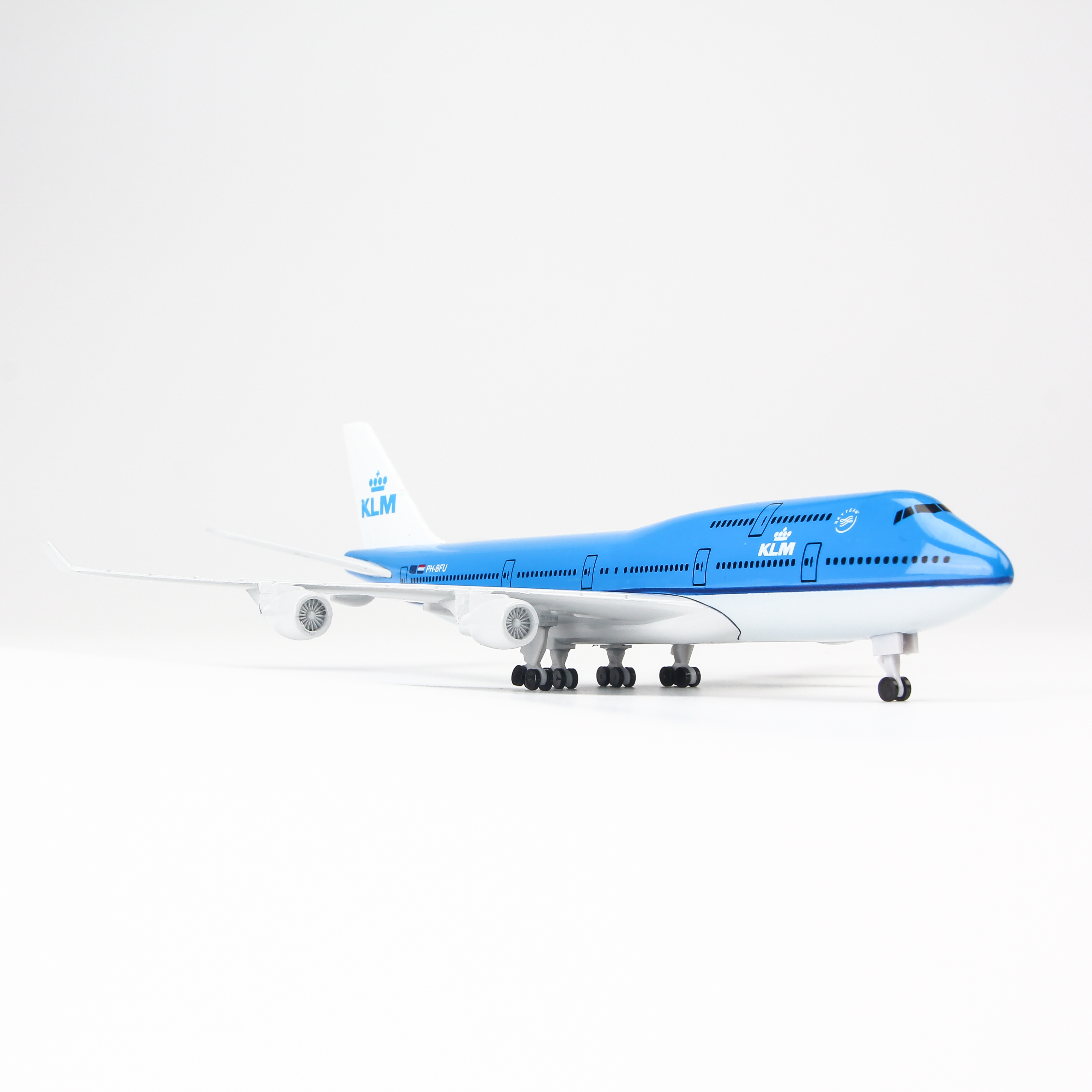 Mô hình máy bay Everfly KLM Airlines B747 20cm AMS20