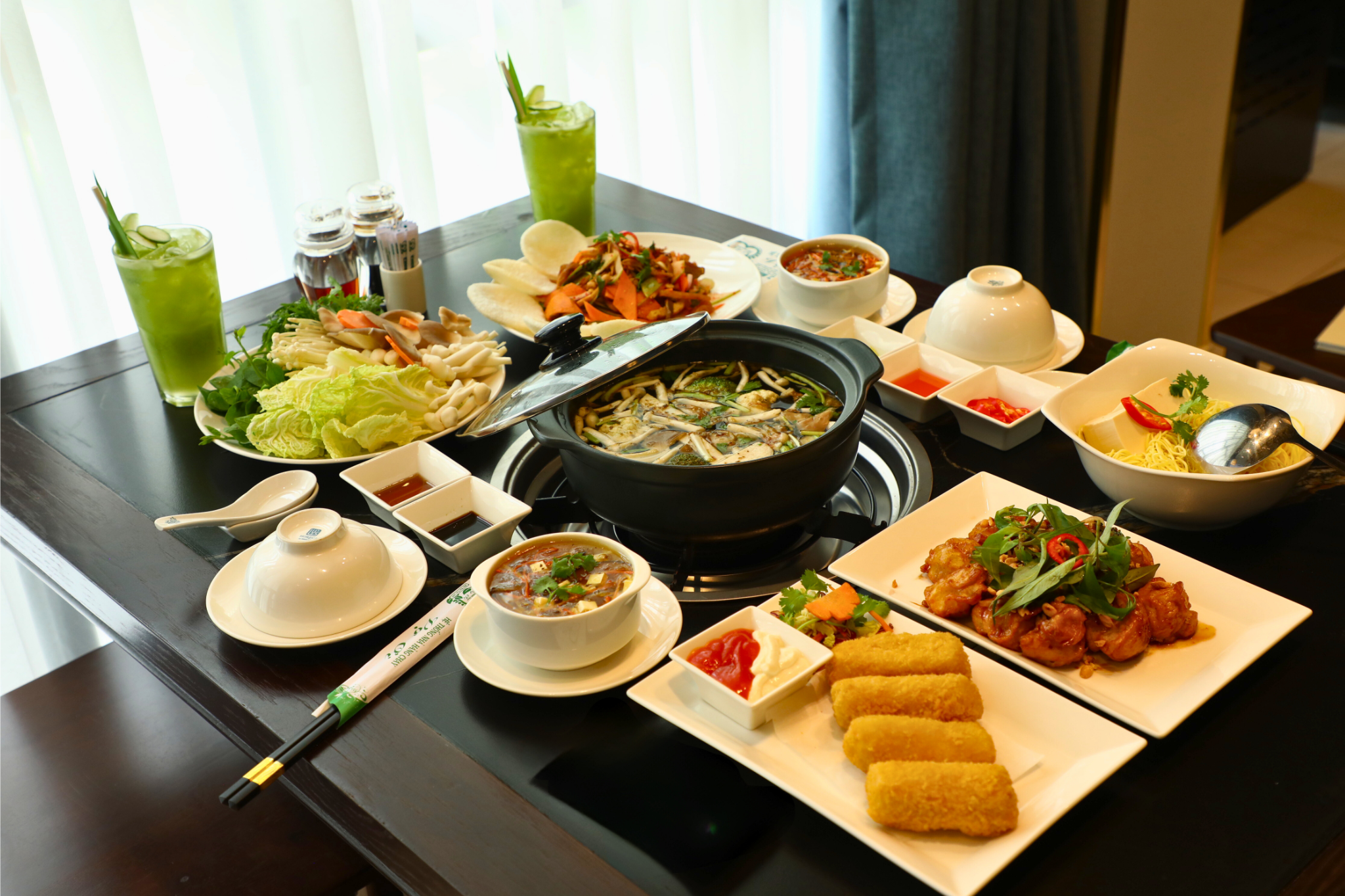 Nhà Hàng Chay Bà Xã - Combo Dành Cho 2-3 Người