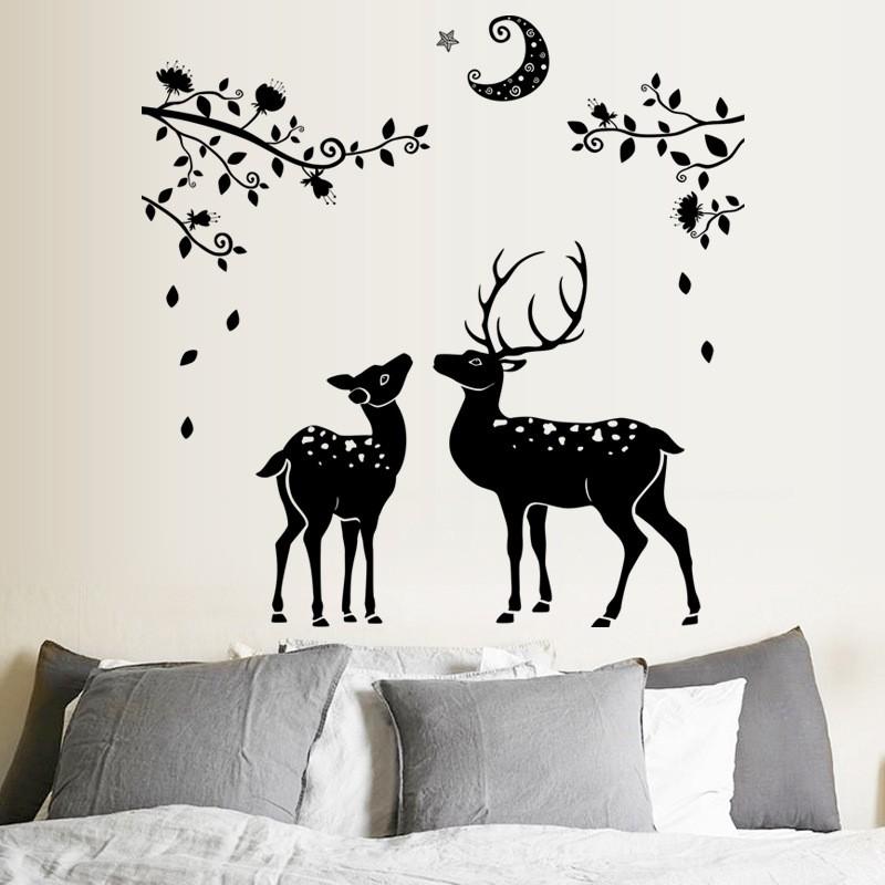 Decal dán tường hươu nai đen