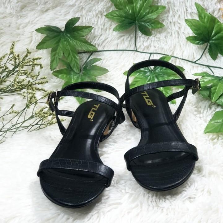 Sandal 3 phân vân cá sấu hot trend 2020 trẻ trung năng động 20830