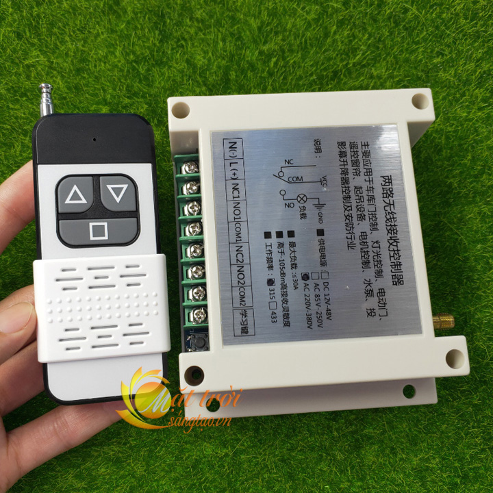 Bộ điều khiển đảo chiều động cơ 30A - nguồn nuôi 220V