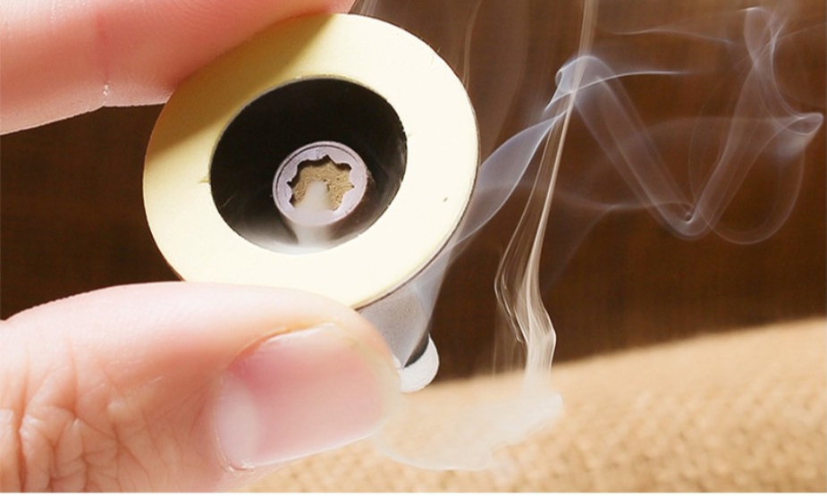 Hộp 50 Nhang ngải cứu dán 7 mm và 10 mm, ngải đoạn có đế dán cố định