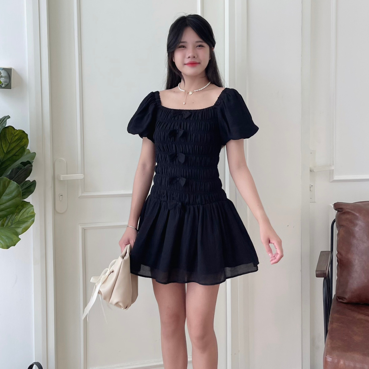 Đầm nữ đầm ngắn nữ tính chất liệu co dãn tốt đính nơ trước Charley Miều Est.2013