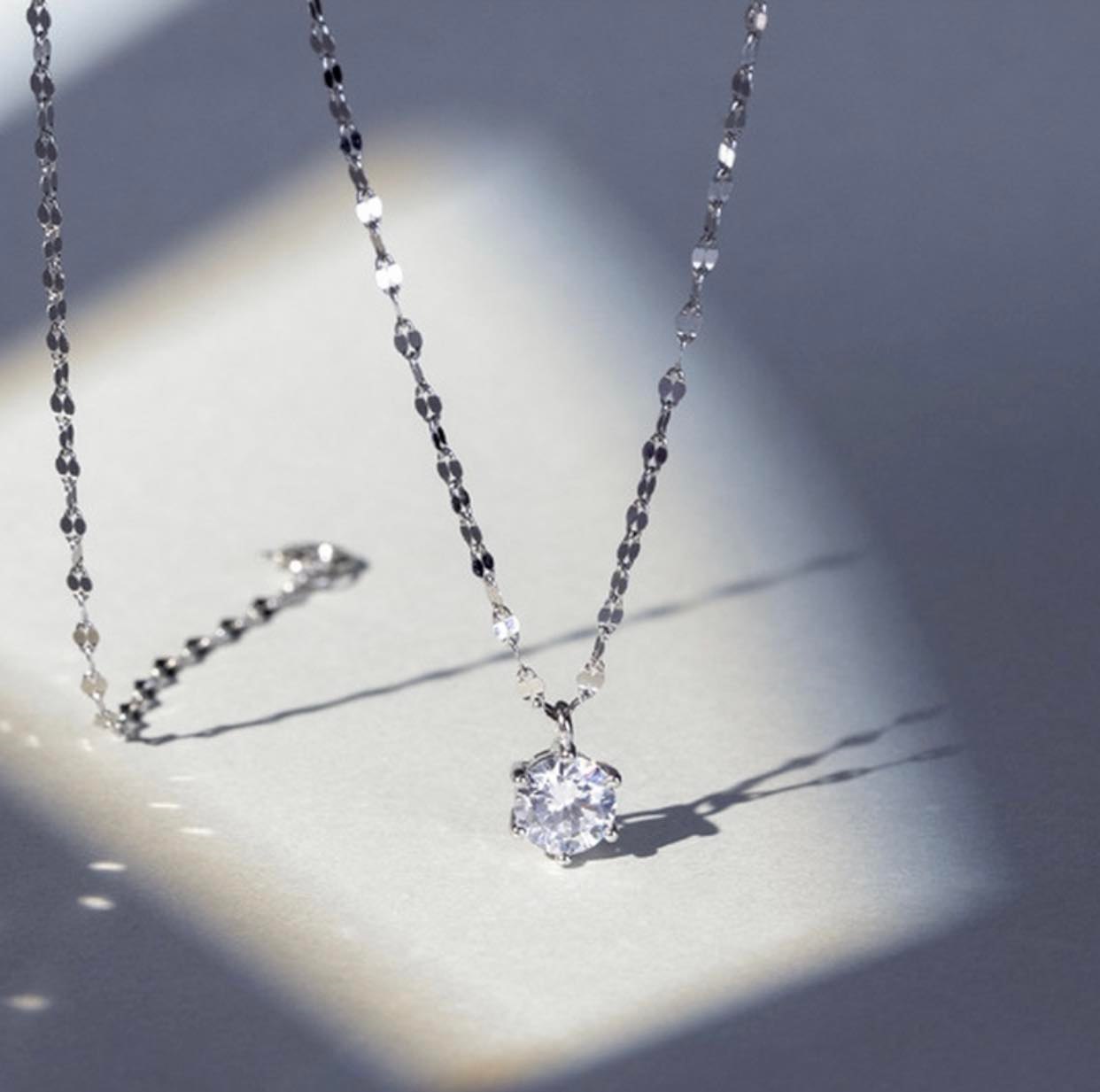 Vòng cổ mặt dây chuyền zirconia sang trọng dành cho phụ nữ bằng vàng cổ điển