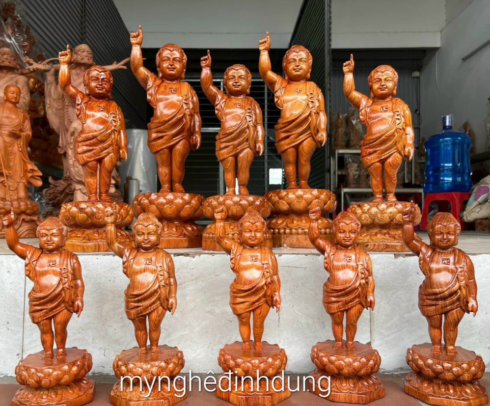 Tượng phật đản sinh bằng gỗ hương đá kt cao 40×15cm