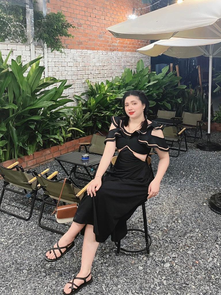 Đầm midi coton viền bèo bigsize