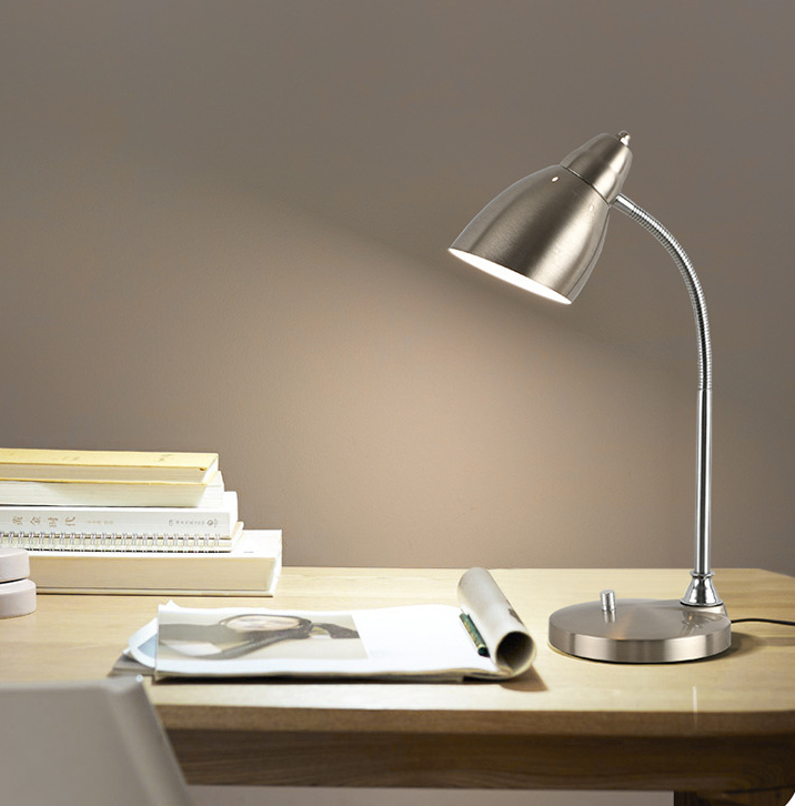 Đèn đọc sách để bàn Plating Black Metal Flexible Gooseneck Desk Lamp