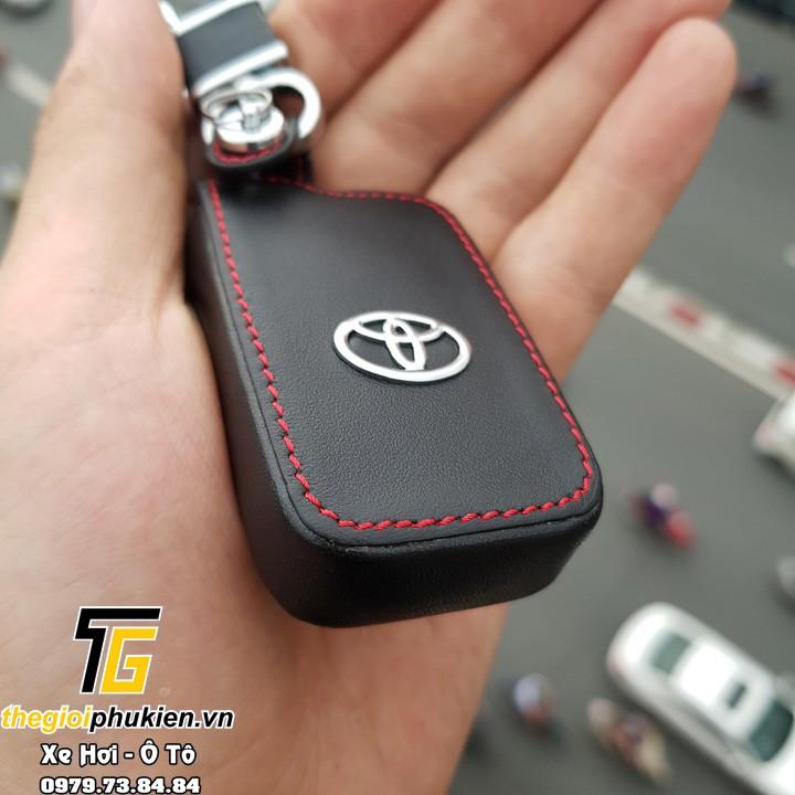 Bao da 3D bảo vệ chìa khóa xe Toyota Corolla Altis 2019 kèm móc đeo Inox