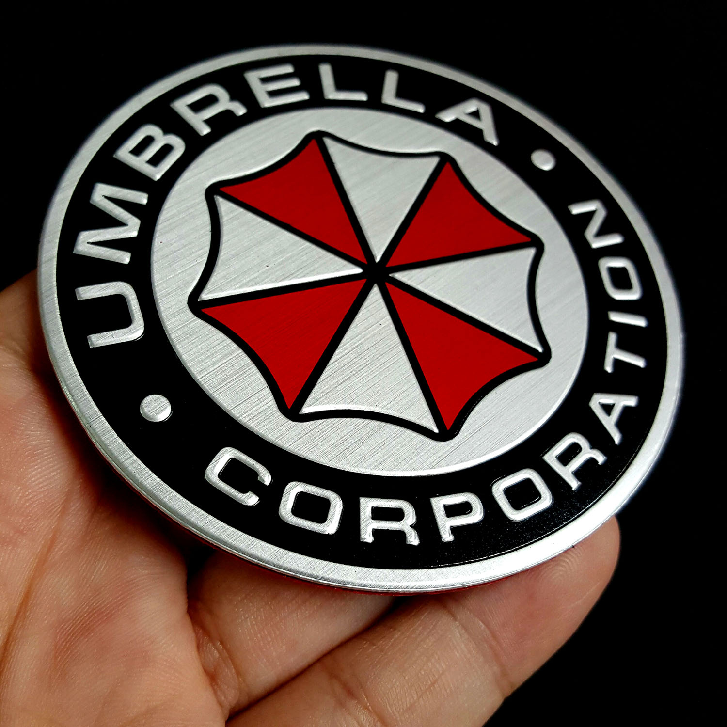 Hình dán kim loại logo UMBRELLA CORPORATION đường kính 7.5cm