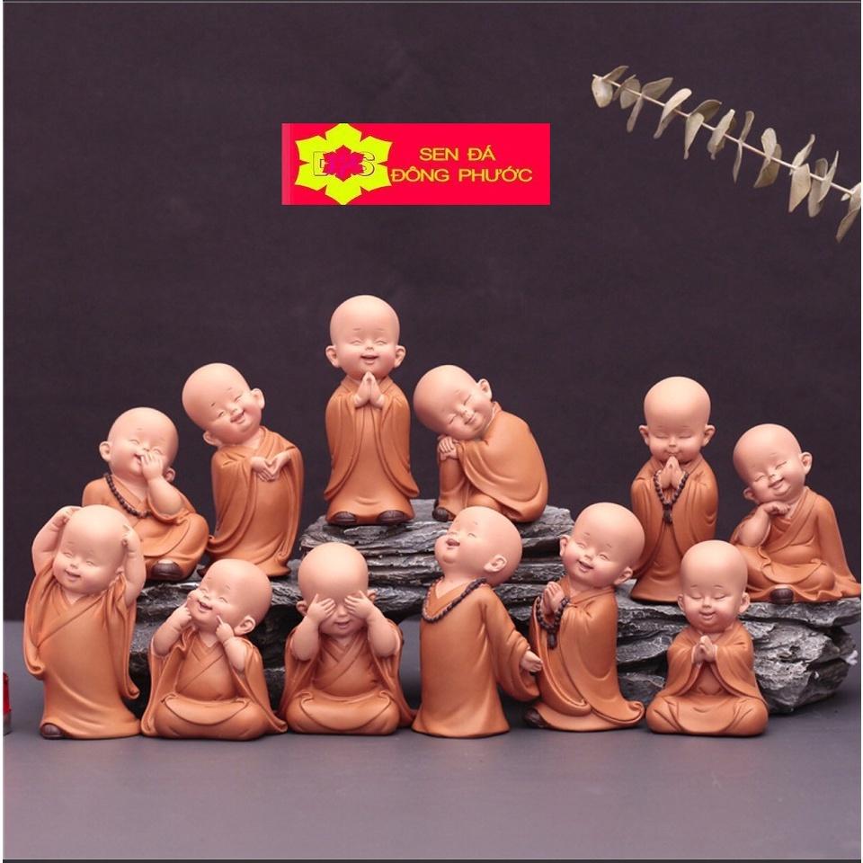 -Tượng chú tiểu áo lam không nghe chất liệu Composite 8 CM- Phụ kiện trang trí