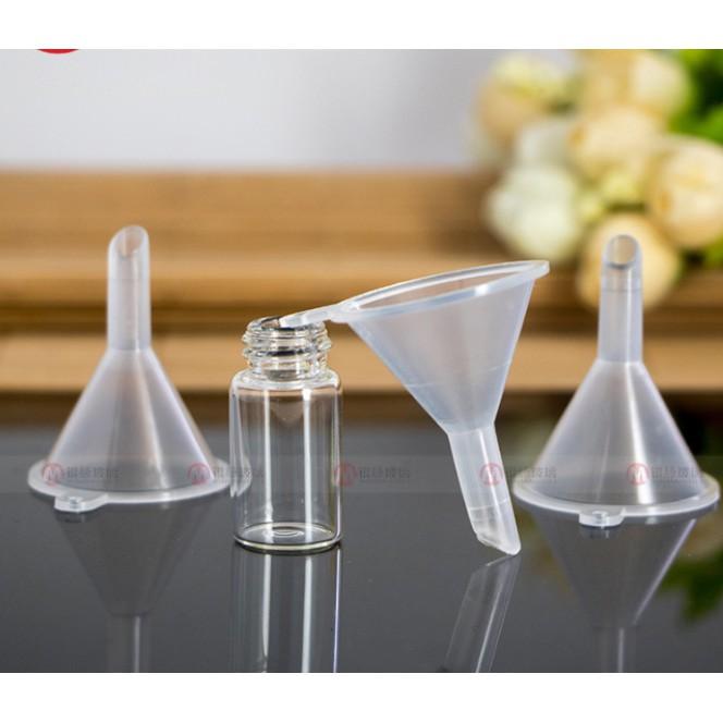 Combo 10 phễu nhựa mini