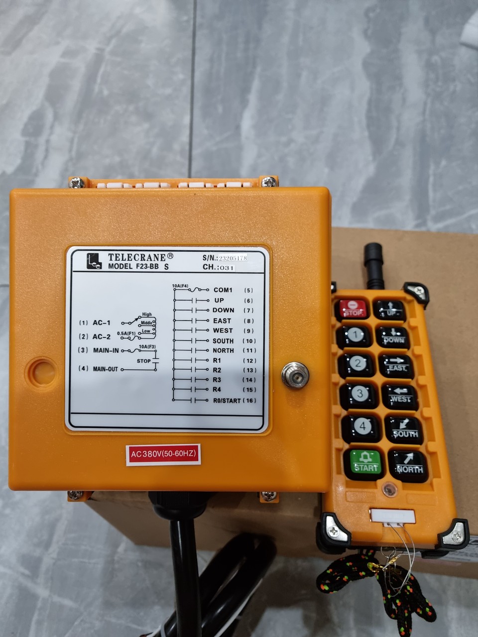 Điều khiển cẩu trục từ xa Tele cran F23 BBS điện áp 36V, 220V, 380V