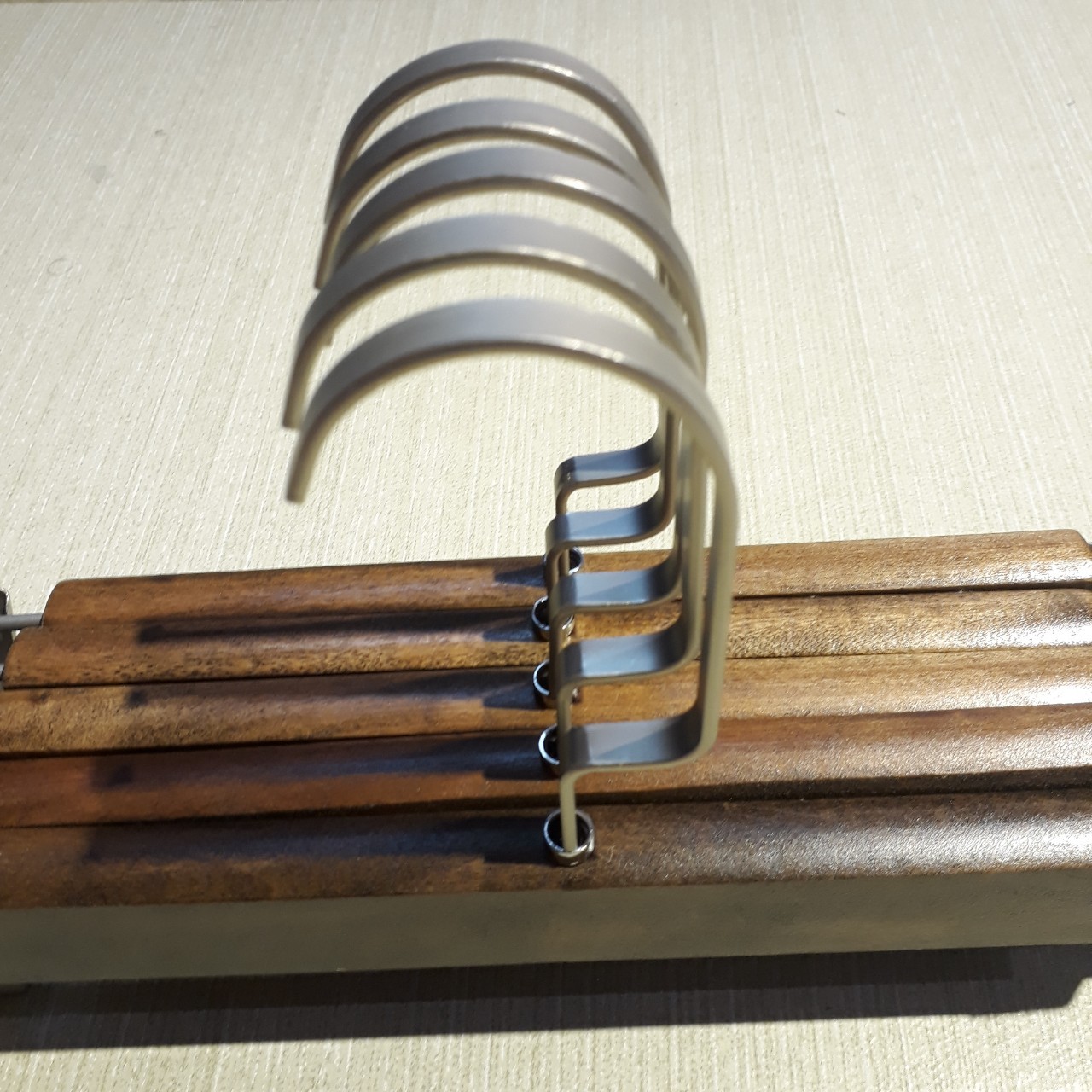 Bộ 30 Móc Kẹp Quần Bằng Gỗ Màu Nâu Cao Cấp
