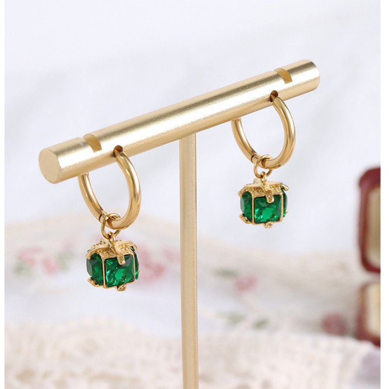 Bông Tai Tòn Ten Đá Ngọc Lục Bảo Titan Ko Han Rỉ TT 3955
