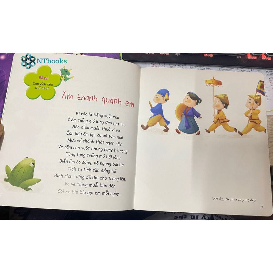 Sách Thơ hay cho bé học nói - Lời âm thanh kể