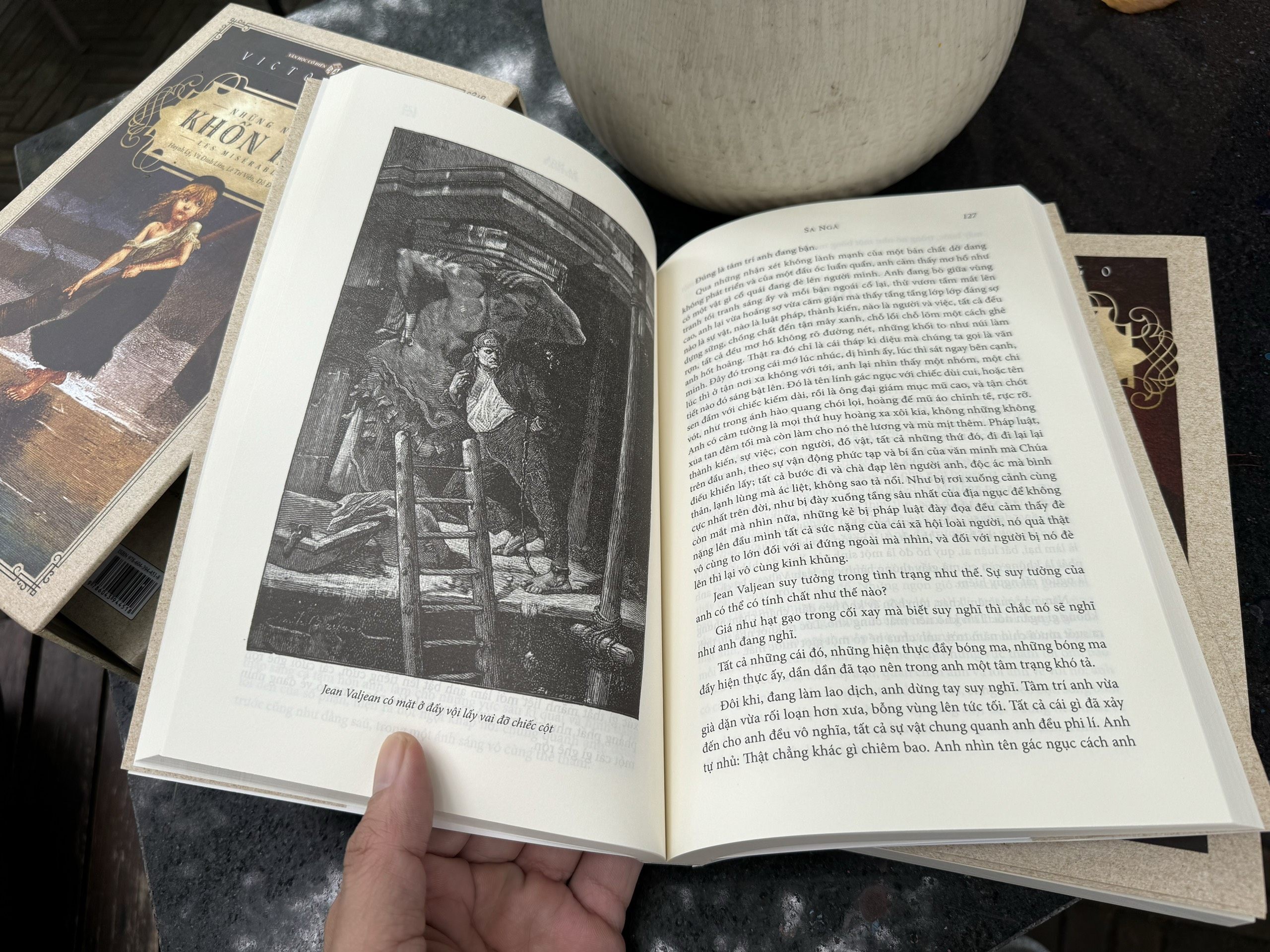 NHỮNG NGƯỜI KHỐN KHỔ - Victor Hugo -Huỳnh Lý, Vũ Đình Liên, Lê Trí Viễn, Đỗ Đức Hiểu dịch – Đông A - NXB Văn Học