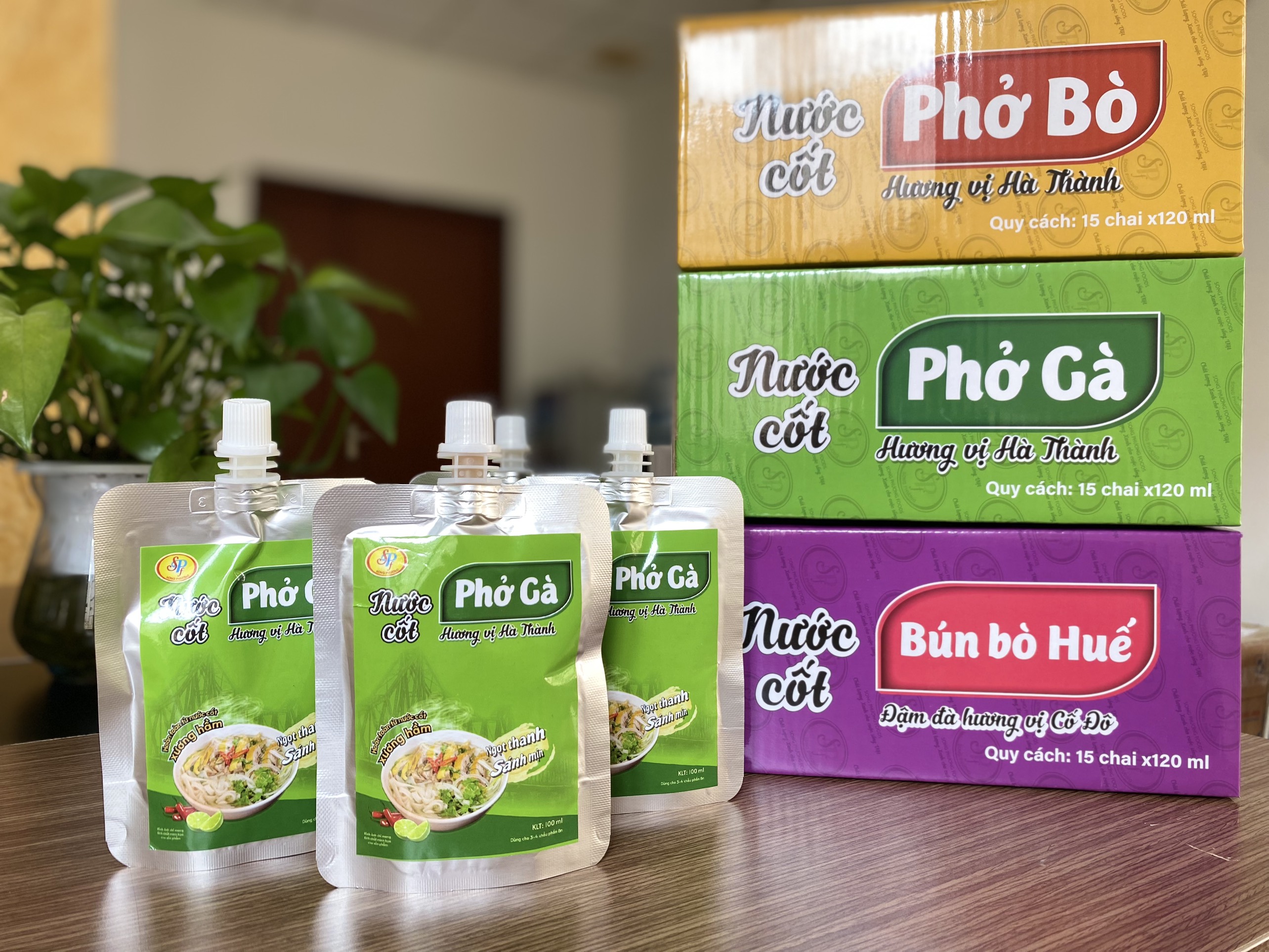 Nước cốt phở Gà hương vị Hà Thành -Hàng xuất khẩu Nhật- Hoàn toàn từ nước cốt xương hầm,thơm ngon, chuẩn vị, không cần nêm nếm- túi 100ml