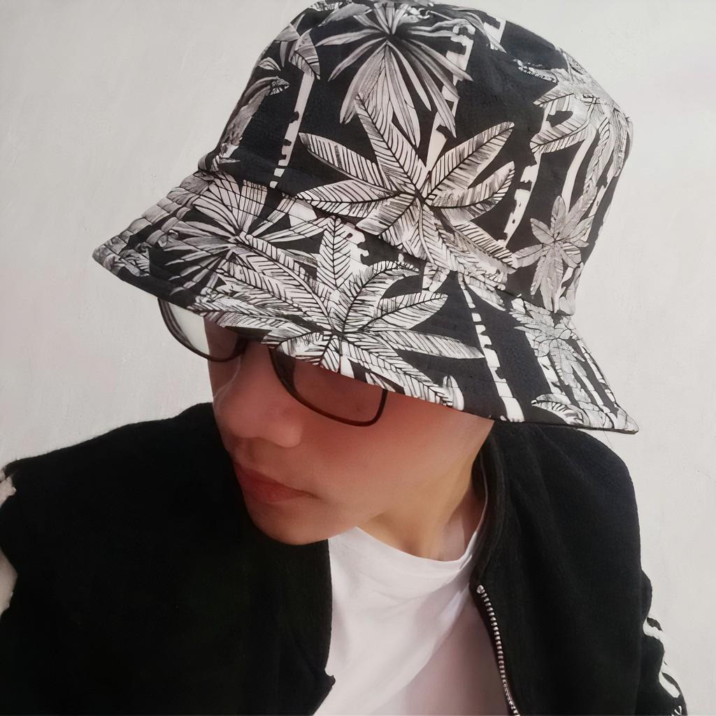 Mũ Bucket Unisex Màu Đen Trắng Chất Cotton Cao Cấp Mẫu Họa Tiết Cây Dừa