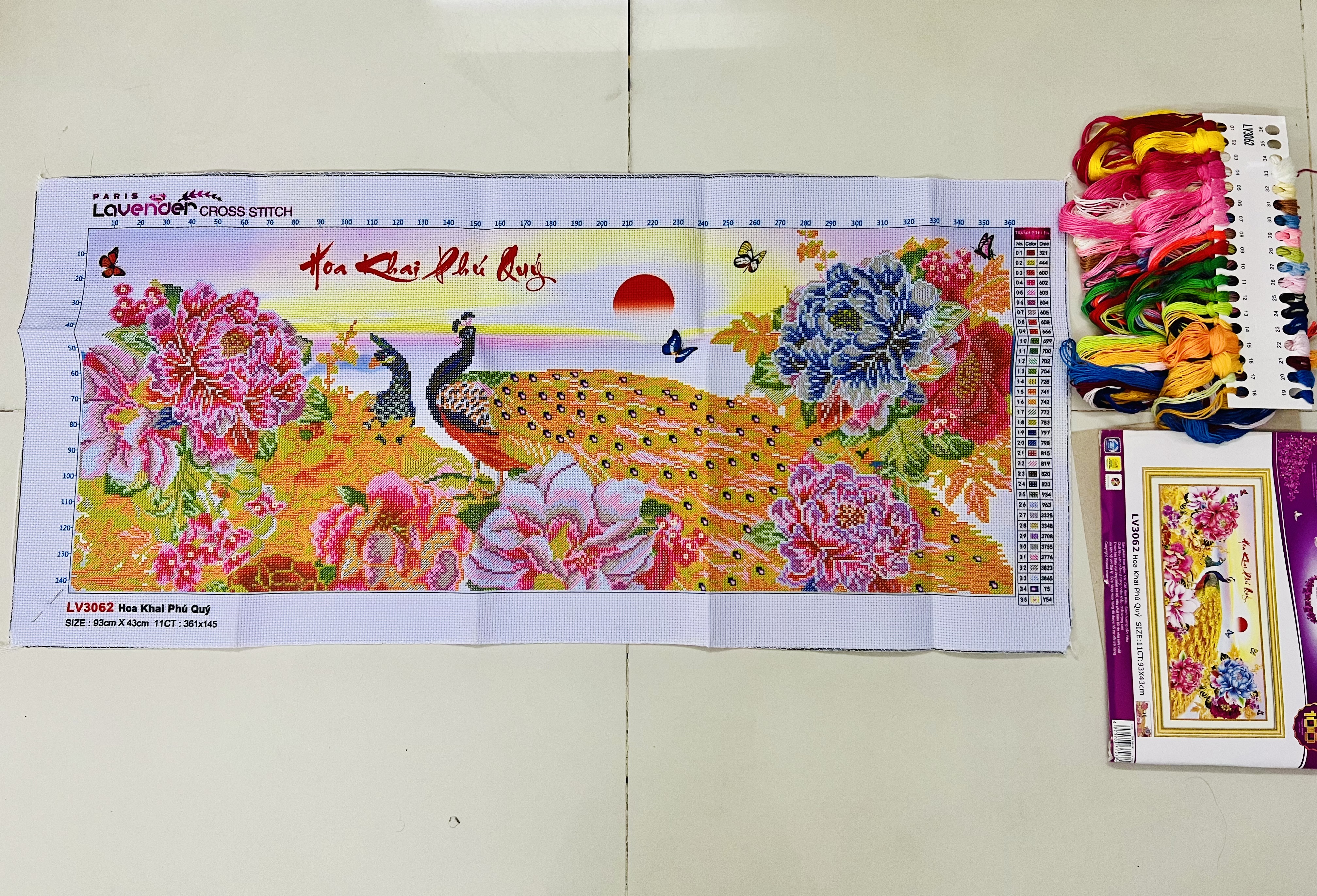 Tranh thêu chữ thập Hoa khai phú quý LV3062, kích thước 93 x 43 cm
