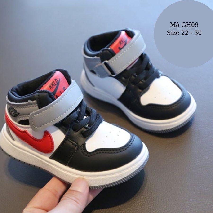 Giày cổ cao cho bé gái bé trai 1 - 5 tuổi dáng sneaker thể thao khỏe khoắn và năng động phong cách Hàn GH09