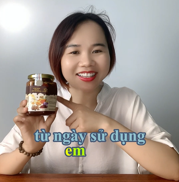 Mật ong saffron đông trùng hạ thảo táo đỏ kỉ tử sữa ong chúa 280ml