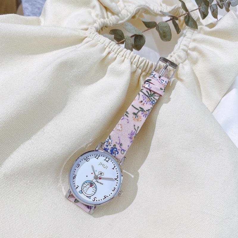 Đồng Hồ Đeo Tay Dây Vải Họa Tiết Doraemon Xinh Xắn Cho Nữ(Vòng đeo tay và hộp không bao gồm