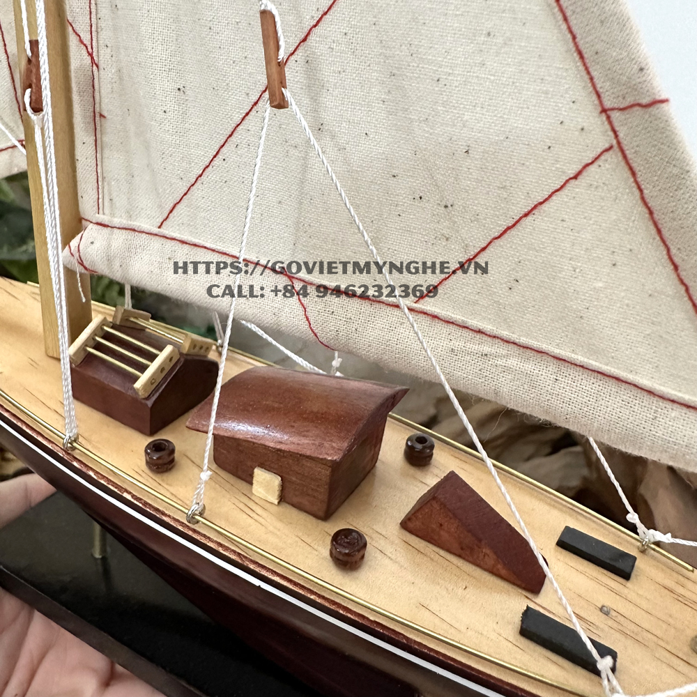 [Lắp ráp sẵn] Mô hình thuyền gỗ trang trí du thuyền gỗ Shamrock V - Chiều dài 30cm - Gỗ tự nhiên