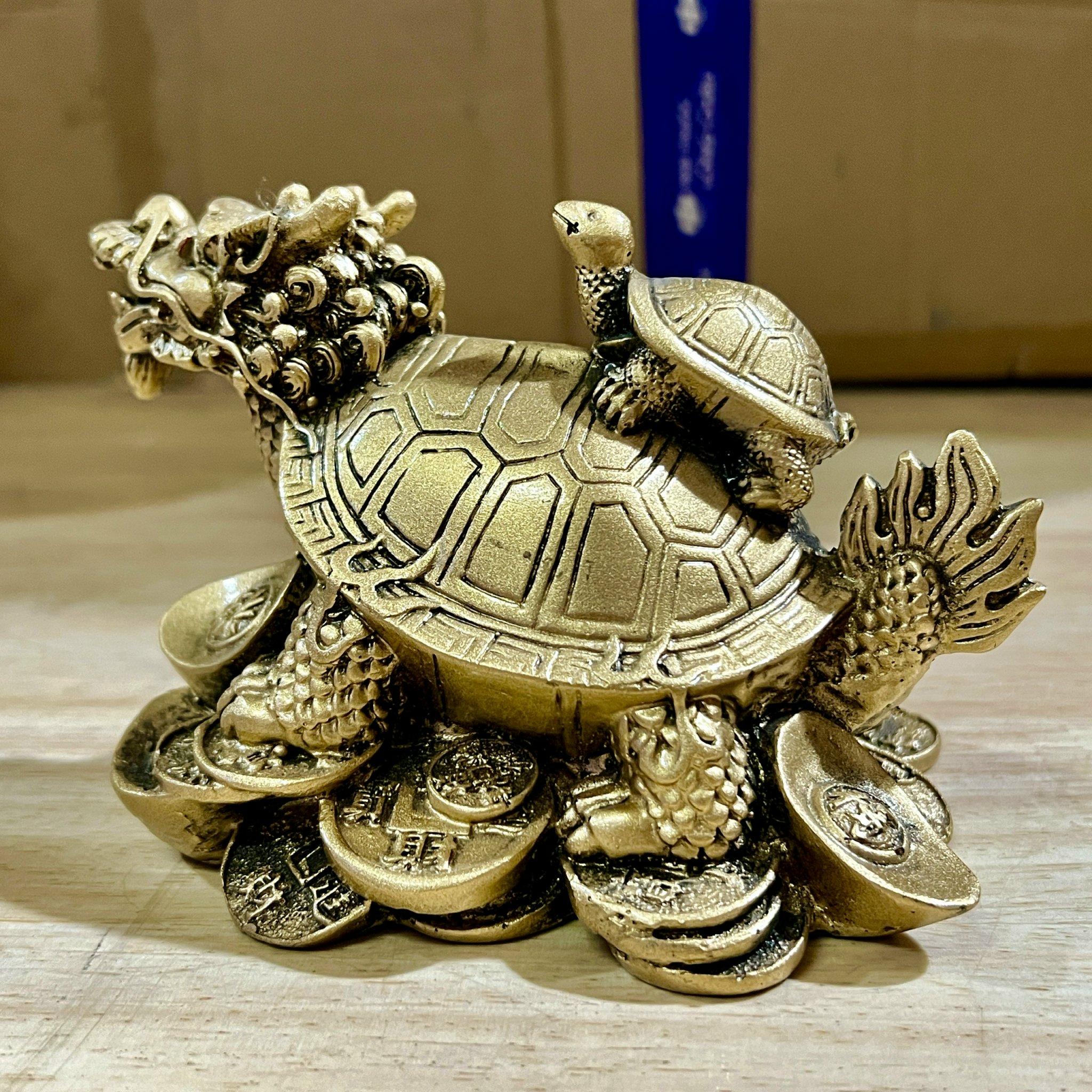 Tượng Long Quy phong thủy đại phát bột đá nhũ đồng cao 11cm