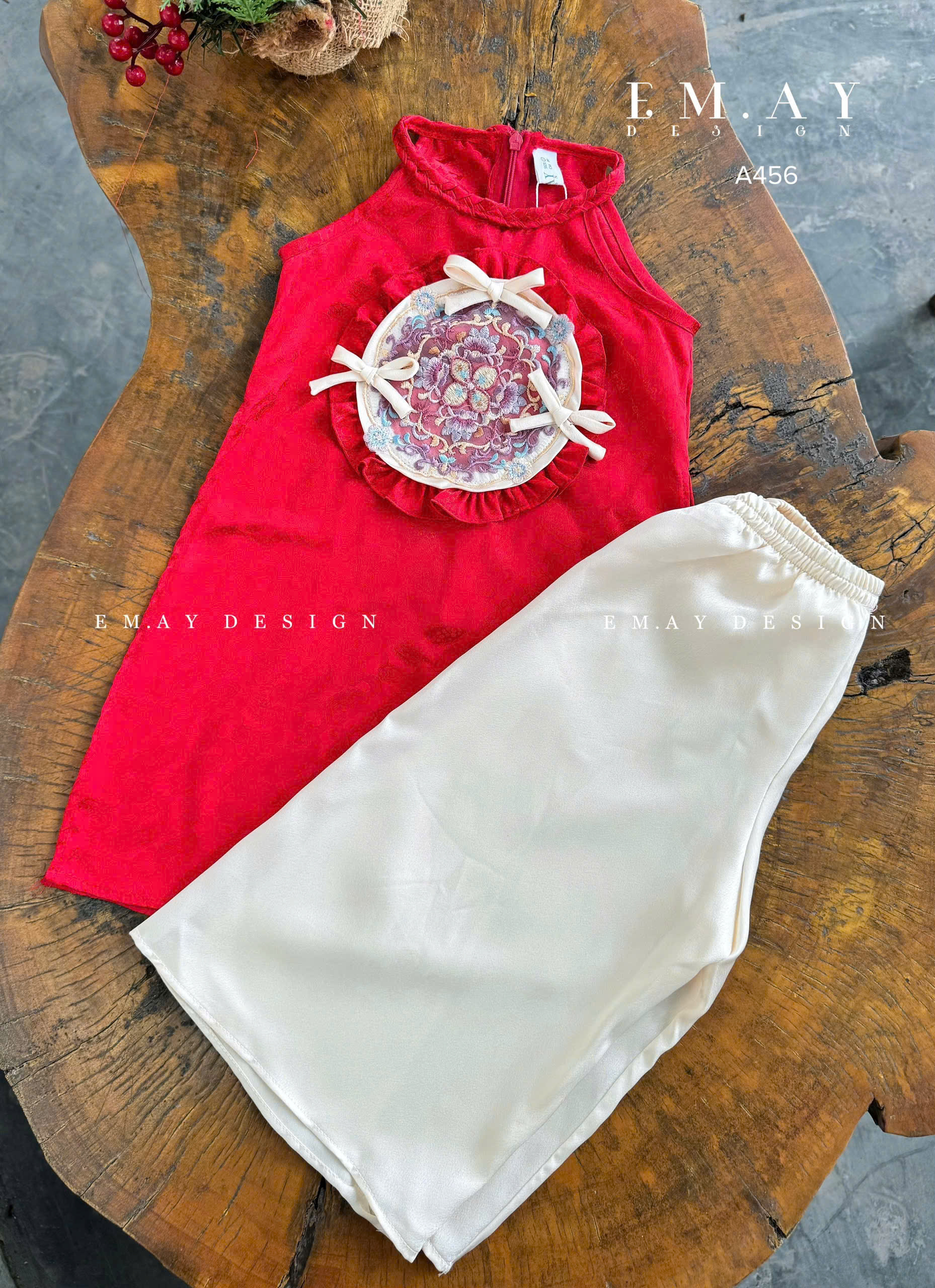 Áo dài cổ yếm phối quần suông cho bé gái mẫu Nàng xuân thướt tha mặc lễ tết năm mới biễu diễn 10-40kg