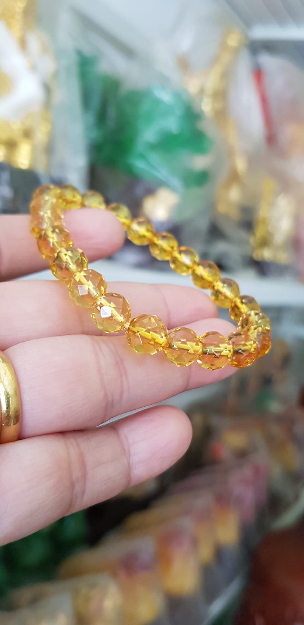 Vòng tay chuỗi đá thạch anh tự nhiên vàng tươi giác size nhỏ 8mm 22 hạt vòng hợp nữ mệnh kim thổ thuỷ đeo đẹp may mắn tốt cho sức khỏe, công việc hanh thông thuận lợi ạ món quà tặng ý nghĩa dành cho chính mình &amp; người thân ạ