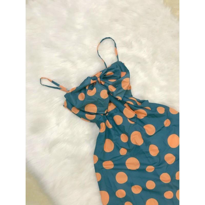 Đầm 2 dây xoè chấm bi
