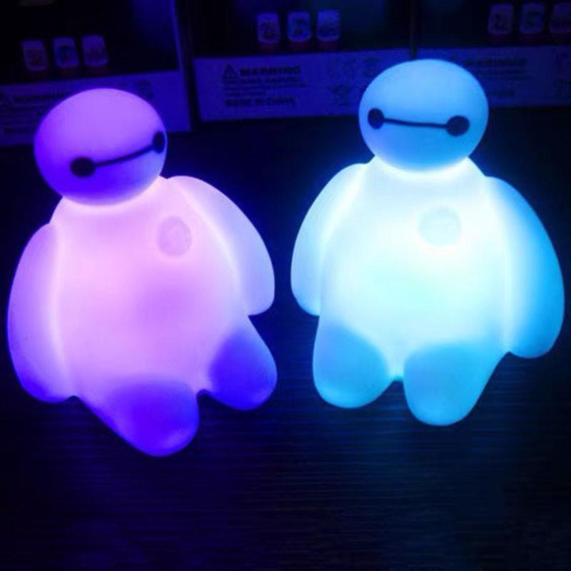 Đèn ngủ tạo hình Baymax thay đổi màu sắc dễ thương